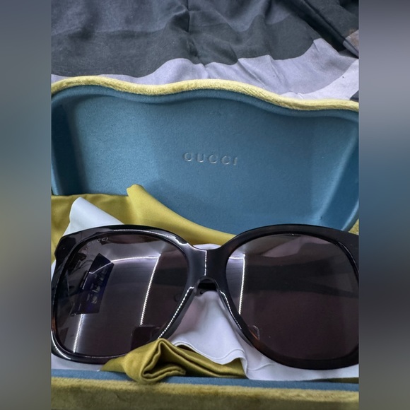Gucci authentic sunglasses. NWT! NWB!! - Picture 17 of 17